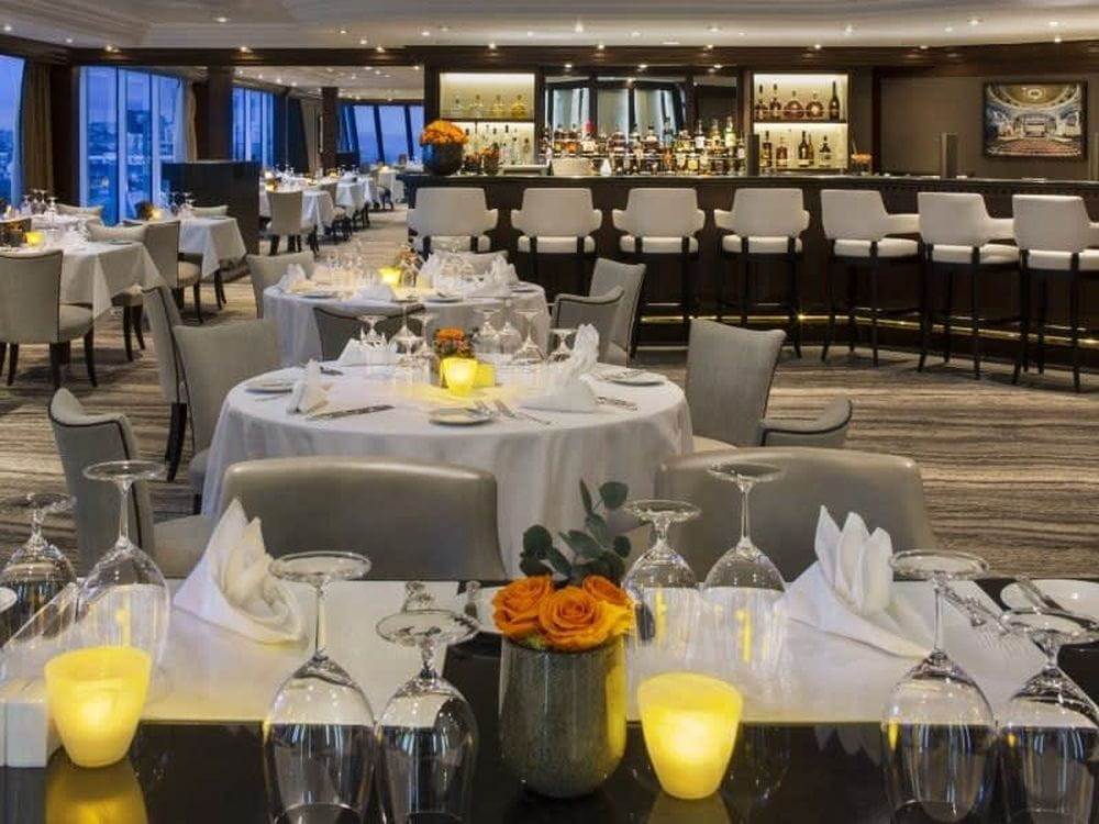 Фото Azamara Pursuit