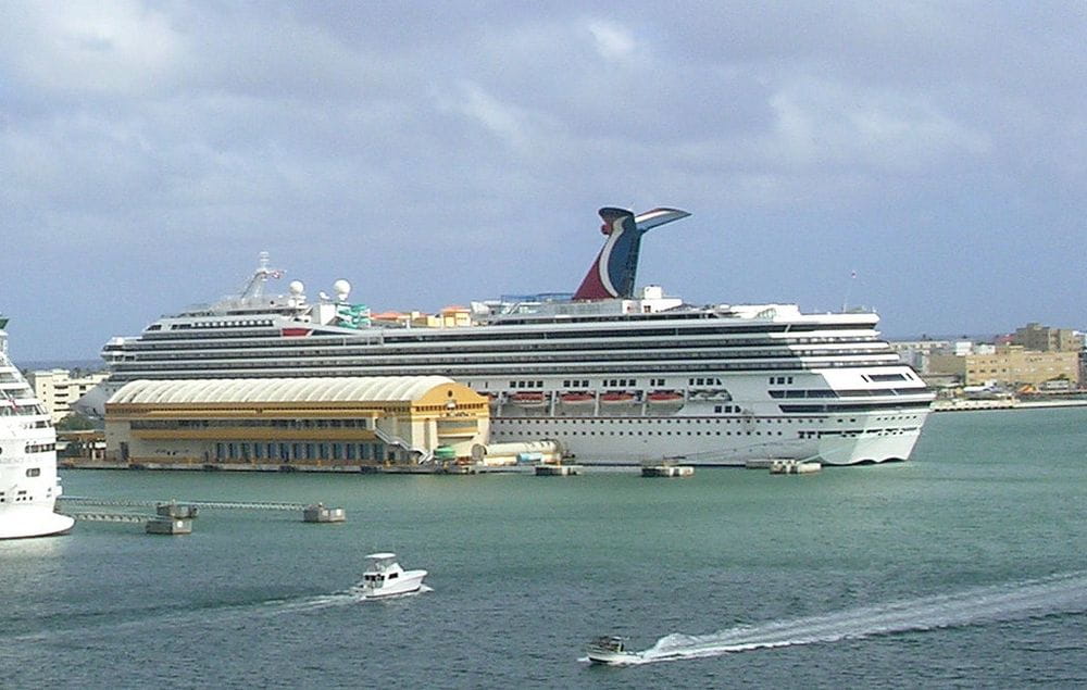 Фото Carnival Conquest