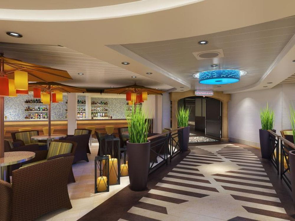 Фото Carnival Horizon