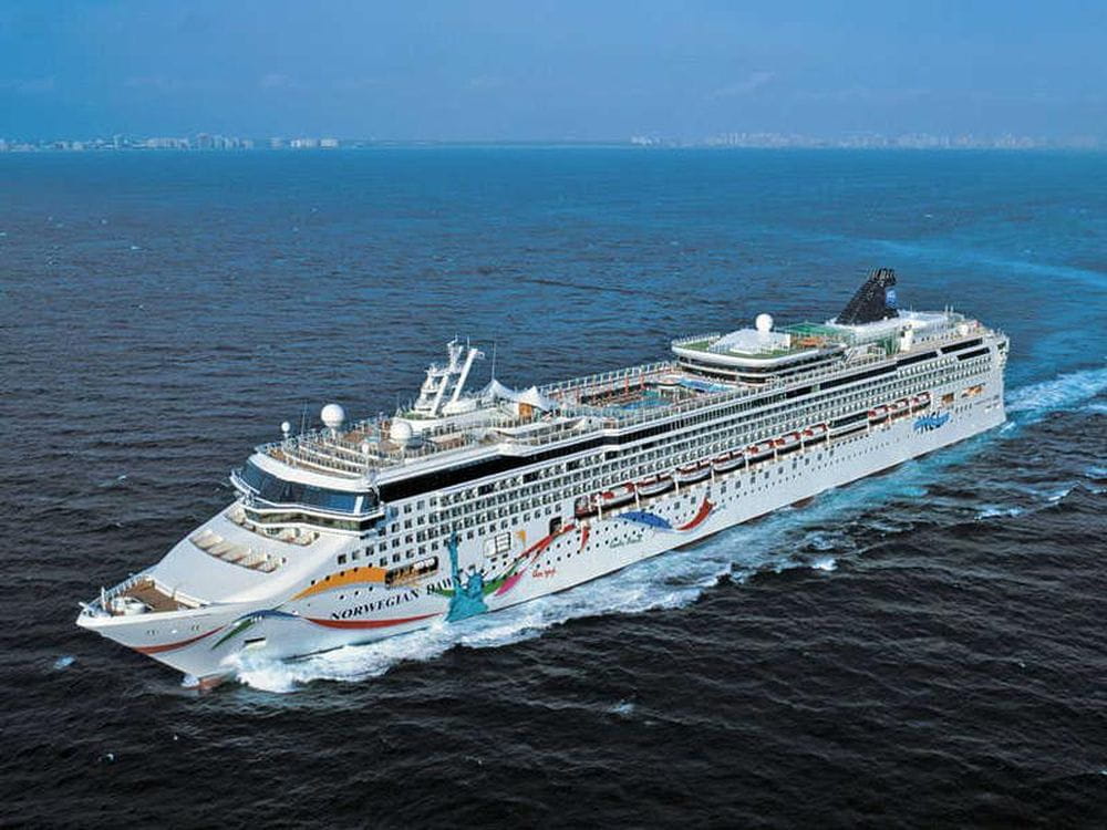 Фото Norwegian Dawn