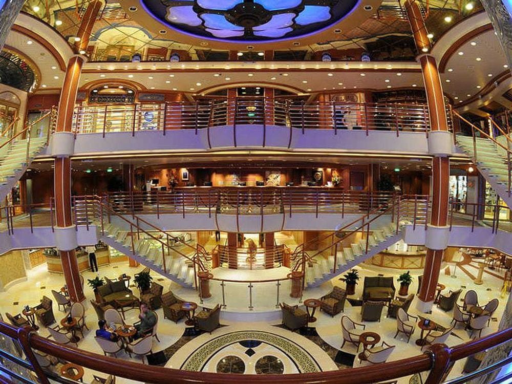 Фото Sapphire Princess