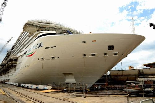 Costa Venezia спущена на воду